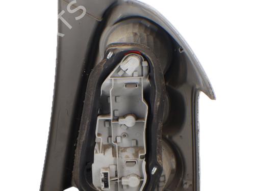 Used Left taillight Left taillight TOYOTA COROLLA Verso (ZER_, ZZE12_, R1_) 2.2 D-4D (AUR10_, AUR10R) (136 hp) 39979554 39979554