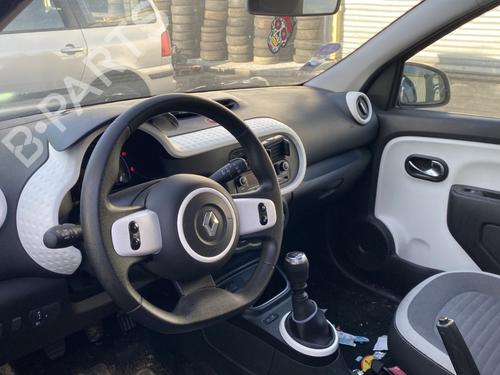 Used Passenger airbag RENAULT TWINGO III (BCM_, BCA_) 0.9 TCe 95 (92 hp) 31069349