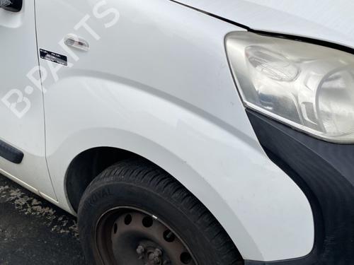 Used Right front fenders Right front fenders PEUGEOT BIPPER (AA_) 1.3 HDi 75 (75 hp) 33804446 33804446