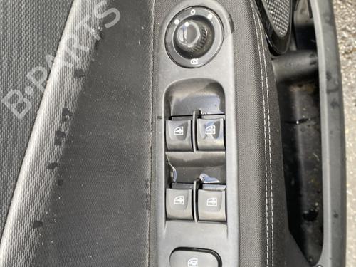 Venstre fortil elrude kontakt RENAULT ZOE (BFM_) ZOE (92 hp) 33050770