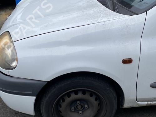 Used Left front fenders RENAULT CLIO II (BB_, CB_) 1.2 (BB0A, BB0F, BB10, BB1K, BB28, BB2D, BB2H, CB0A,... (58 hp) 25682795