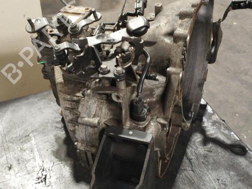 Used Gearbox HYUNDAI SONATA V (NF) 2.0 CRDi (140 hp) 25674596