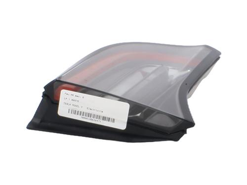 Used Left tailgate light Left tailgate light TESLA MODEL Y (5YJY) EV (256 hp) 25715592 25715592