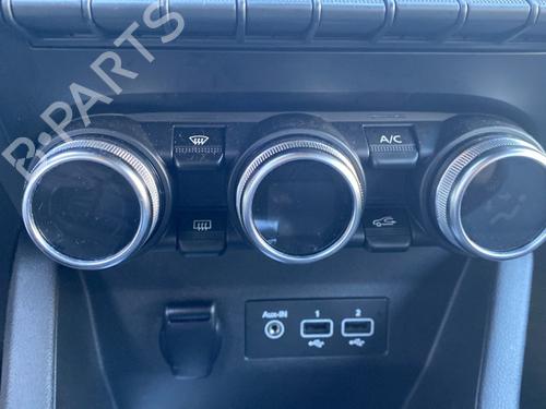 Used Climate control Climate control 31977424 31977424