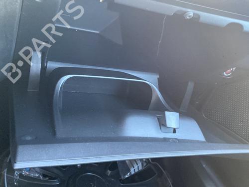 Vano posta oggetti PEUGEOT 208 I (CA_, CC_) 1.4 HDi (68 hp) 30816654