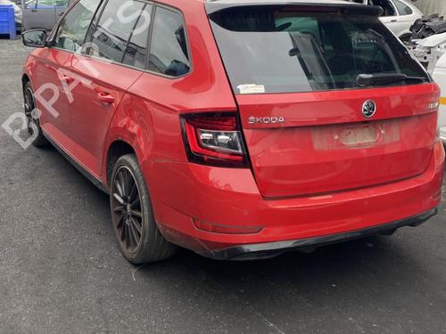 Left taillight SKODA FABIA III Estate (NJ5) 1.0 TSI | BP28189428C34 
