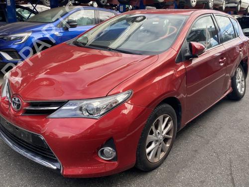 Used Hood TOYOTA AURIS (_E18_) 1.6 (ZRE181_, ZRE185_, ZRE185R, ZRE181R) (132 hp) 30516523