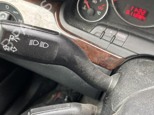 Steering column stalk AUDI A4 B7 (8EC) 1.9 TDI | BP25674096I23 - Image 1