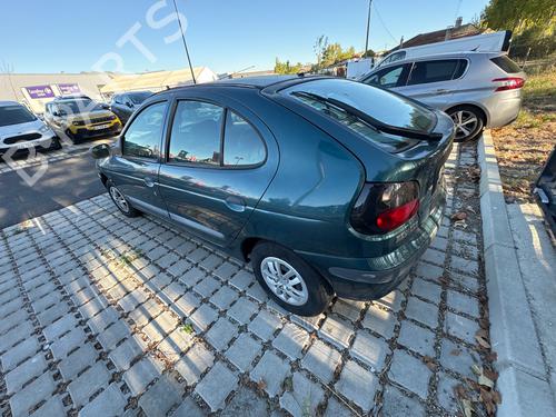 Used Parts RENAULT MEGANE I (BA0/1_) 1.6 e (BA0F, BA0S) 4946565