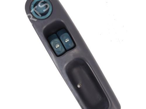 Used Left front window switch RENAULT TWINGO I (C06_) 1.2 (C066, C068) (58 hp) 25698151