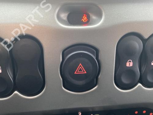 right-front-window-switch-dacia-duster-hs_-2010-2011-2012-2013-2014-2015-2016-2017-2018-31625388 main image