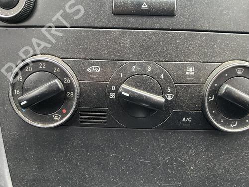 Used Climate control Climate control MERCEDES-BENZ B-CLASS Sports Tourer (W245) B 180 CDI (245.207) (109 hp) 25682865 25682865