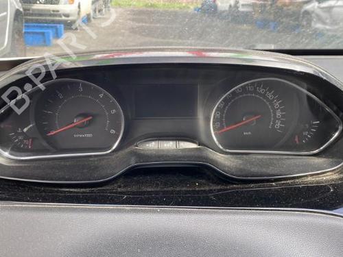 Used Instrument cluster Instrument cluster PEUGEOT 208 I (CA_, CC_) 1.4 HDi (68 hp) 25695747 25695747