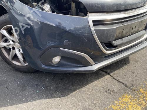 Used Right front fog light Right front fog light PEUGEOT 208 I (CA_, CC_) 1.2 VTI 82 (82 hp) 33969383 33969383