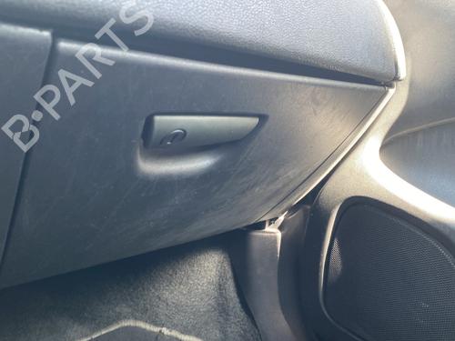 Boîte à gants FIAT STILO (192_) 1.9 JTD (192_XF1A) (80 hp) 27998421