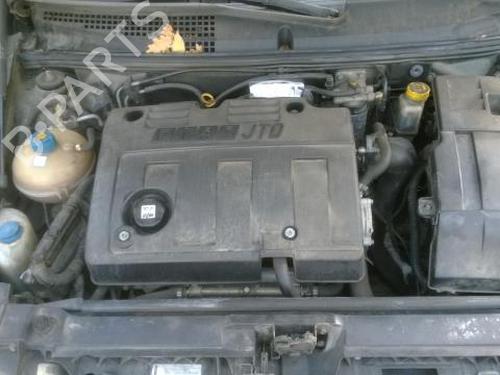 Left mirror FIAT STILO (192_) 1.9 JTD (192_XF1A) | BP25696886C26