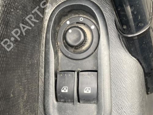 Used Left front window switch RENAULT KANGOO Express (FW0/1_) Z.E. (FW0Z, FW1Z) (60 hp) 28132667