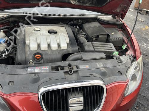 Right headlight SEAT LEON (1P1) 2.0 TDI | BP30903584C29 