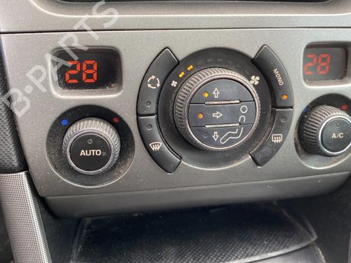 Used Climate control PEUGEOT 308 I (4A_, 4C_) 1.6 HDi (109 hp) 31214322