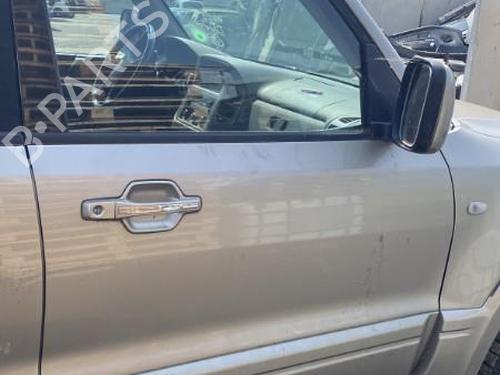Used Right front door Right front door MITSUBISHI PAJERO SPORT II (KH_, KG_) 3.2 DI-D 4WD (165 hp) 25697908 25697908