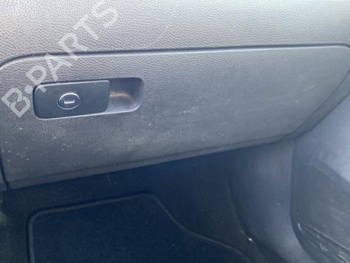 Hanskerom VW GOLF VI (5K1) 1.4 (80 hp) 33170779