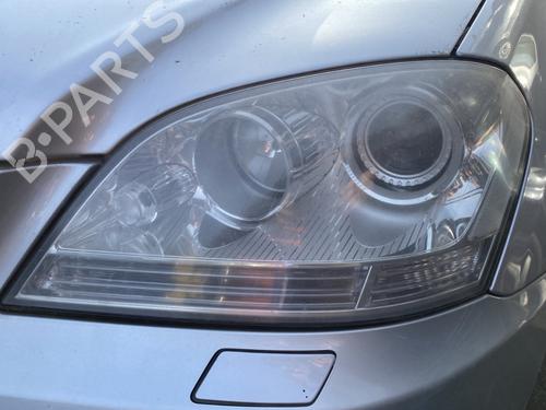 Used Right headlight MERCEDES-BENZ M-CLASS (W164) ML 320 CDI 4-matic (164.122) (224 hp) 26689050