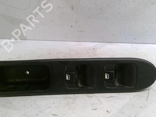 Used Left front window switch Left front window switch PEUGEOT 307 (3A/C) 1.6 16V (109 hp) 25687407 25687407