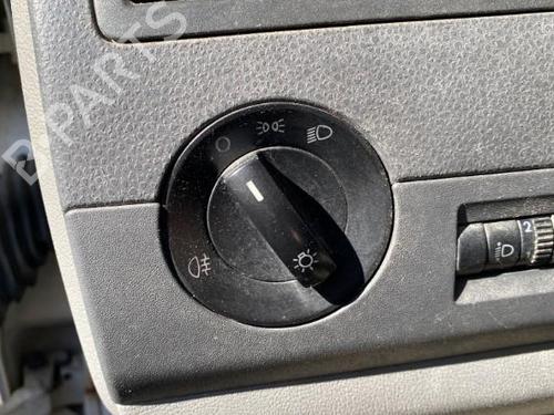 Forlygtekontakt VW TRANSPORTER T5 Van (7HA, 7HH, 7EA, 7EH) 2.5 TDI (130 hp) 25683474