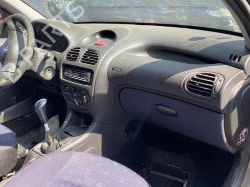 Left headlight PEUGEOT 206 Hatchback (2A/C) 1.9 D | BP25698082C28 