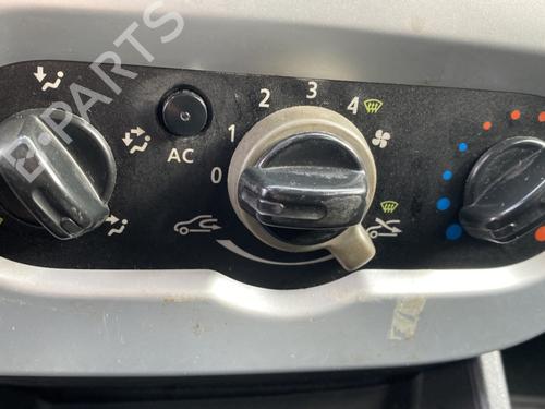 Used Climate control DACIA SANDERO 1.5 dCi (68 hp) 25697578