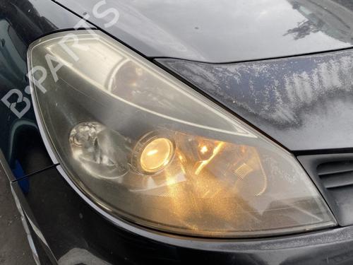 Right headlight RENAULT CLIO III (BR0/1, CR0/1) 1.5 dCi (BR17, CR17) 260100822R