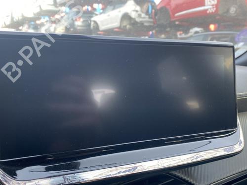 Radio PEUGEOT 2008 II (UD_, US_, UY_, UJ_, UR_, UC_) 1.2 PureTech 130 (USHNS, URHNS) (130 hp) 28063029