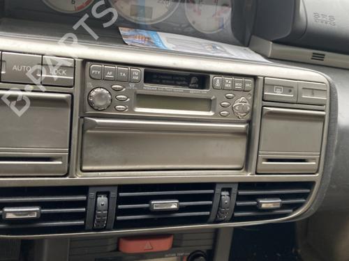 Used Radio NISSAN X-TRAIL I (T30) 2.2 Di 4x4 (114 hp) 25716363