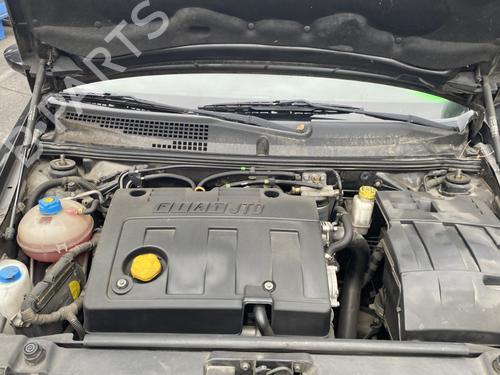 Réservoir lave-glace FIAT STILO (192_) 1.9 D Multijet (120 hp) 26454013