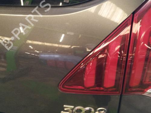 Højre baklys, luke Højre baklys, luke PEUGEOT 3008 I MPV (0U_) 2.0 HDi Hybrid4 (0URHCA) (200 hp) 36285595 36285595