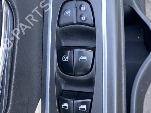 Comutador vidro frente esquerdo NISSAN MICRA V (K14) 1.0 IG-T (92 hp) 31671958