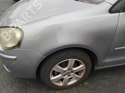 Forkjerm venstre Forkjerm venstre VW POLO IV (9N_, 9A_) 1.4 16V (80 hp) 35926827 35926827