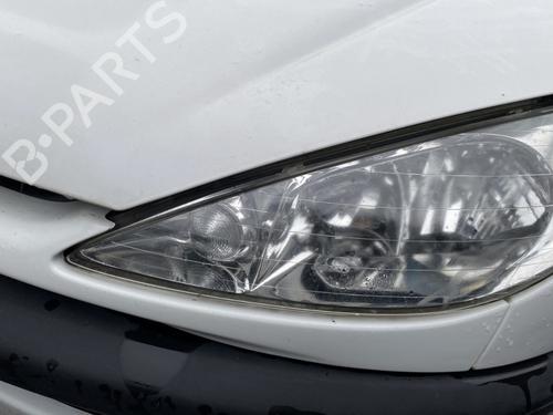 Venstre forlygte PEUGEOT 206 Hatchback (2A/C) 1.4 i (75 hp) 29294994