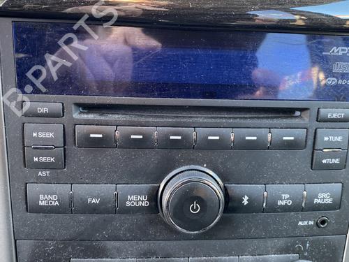 Used Radio CHEVROLET CAPTIVA (C100, C140) 2.2 D 4WD (184 hp) 25686082