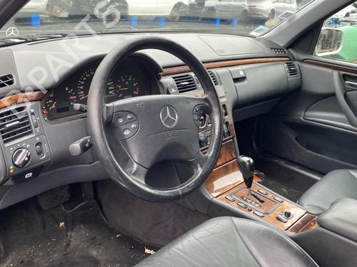 Used Passenger airbag MERCEDES-BENZ E-CLASS (W210) E 270 CDI (210.016) (170 hp) 31271222