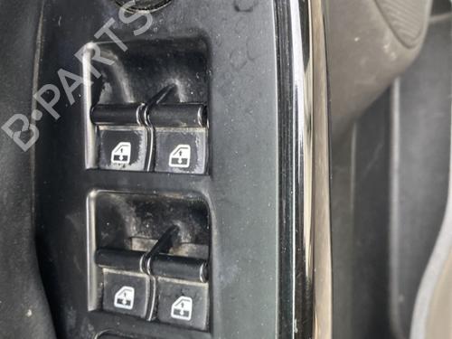 Used Left front window switch Left front window switch ALFA ROMEO GIULIETTA (940_) 1.6 JTDM (940FXD1A) (105 hp) 32784518 32784518