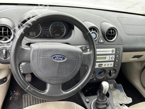 Left headlight FORD FIESTA V (JH_, JD_) 1.4 16V | BP25684567C28 