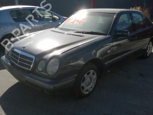 Right taillight MERCEDES-BENZ E-CLASS (W210) E 300 D (210.020) | BP25688031C35 