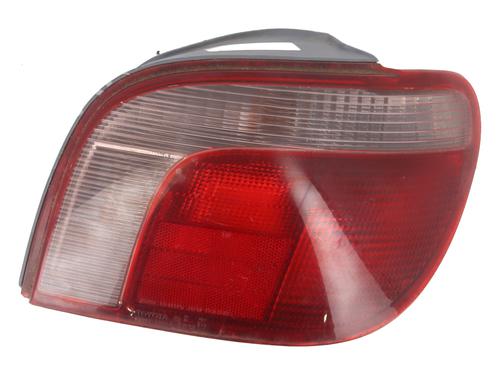 Højre baglygte TOYOTA YARIS (_P1_) 1.3 (NCP10, SCP12_) (86 hp) 25690758