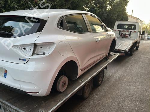 Used Rear bumper reinforcement RENAULT CLIO V (B7_) 1.6 E-TECH 140 (B7MU) (140 hp) 31977418