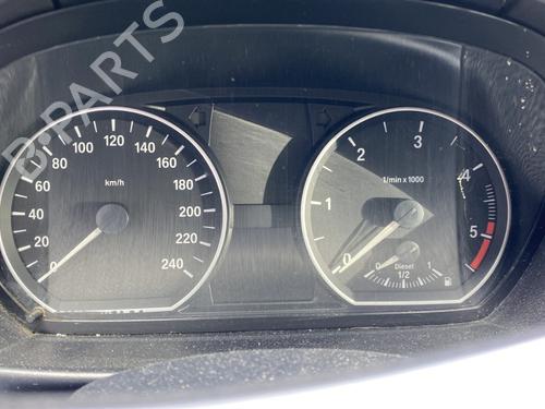 Used Instrument cluster Instrument cluster BMW 1 (E81) 118 d (143 hp) 25680142 25680142