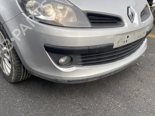 Used Right front fog light Right front fog light RENAULT CLIO III (BR0/1, CR0/1) 1.5 dCi (BR17, CR17) (86 hp) 32780740 32780740