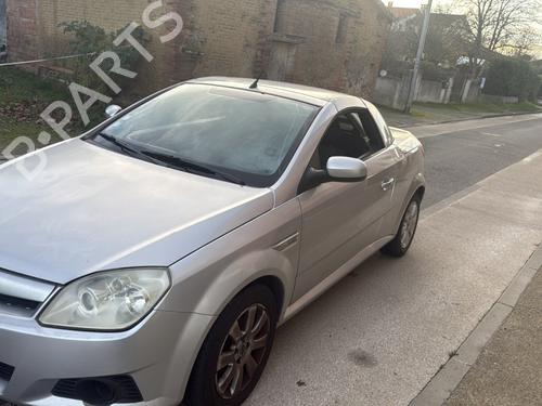 Capot Capot OPEL TIGRA TwinTop (X04) 1.4 (R97) (90 hp) 30930762 30930762