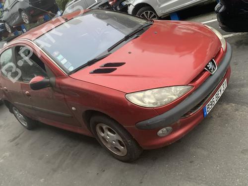 Left mirror PEUGEOT 206 Hatchback (2A/C) 2.0 HDI 90 | BP31043106C26