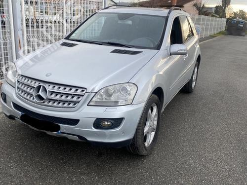 Used Front bumper MERCEDES-BENZ M-CLASS (W164) ML 320 CDI 4-matic (164.122) (224 hp) 26689053